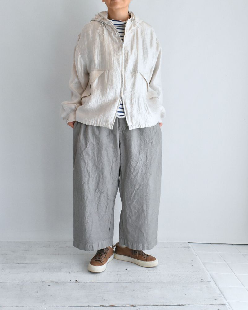 Shiny Hoodie Blouson in OffBeige