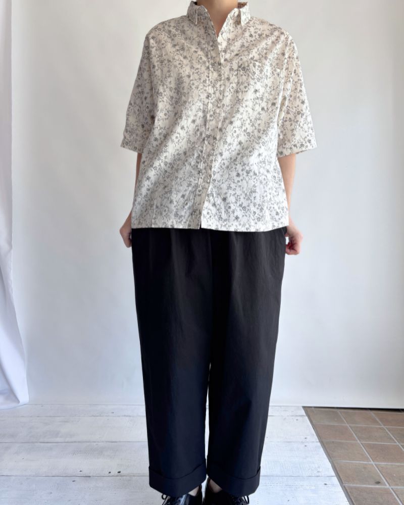 Linen cotton flower shirt in Natural