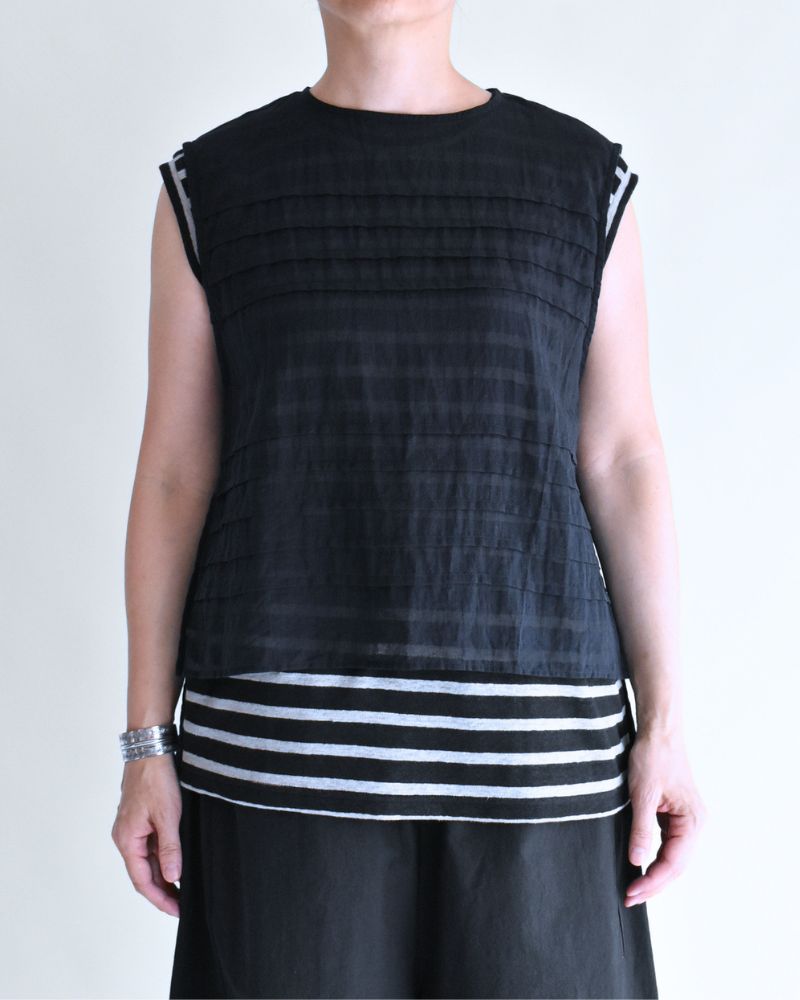 Boil Sleeveless Stack Blouse in Navy