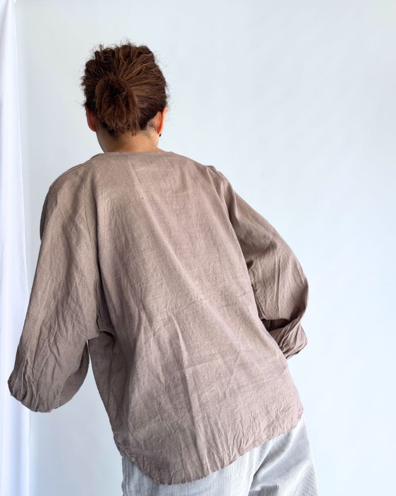 Cotton linen frill blouse in FluxBeige