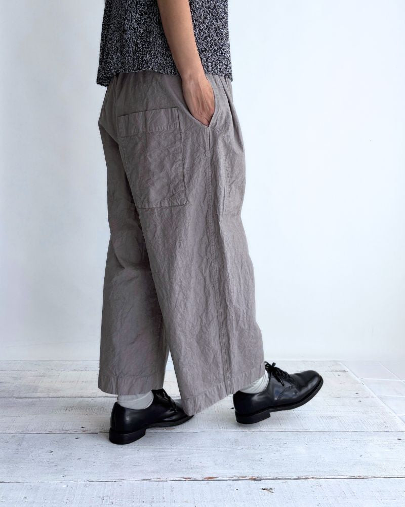 Garment dyed pants in Gray