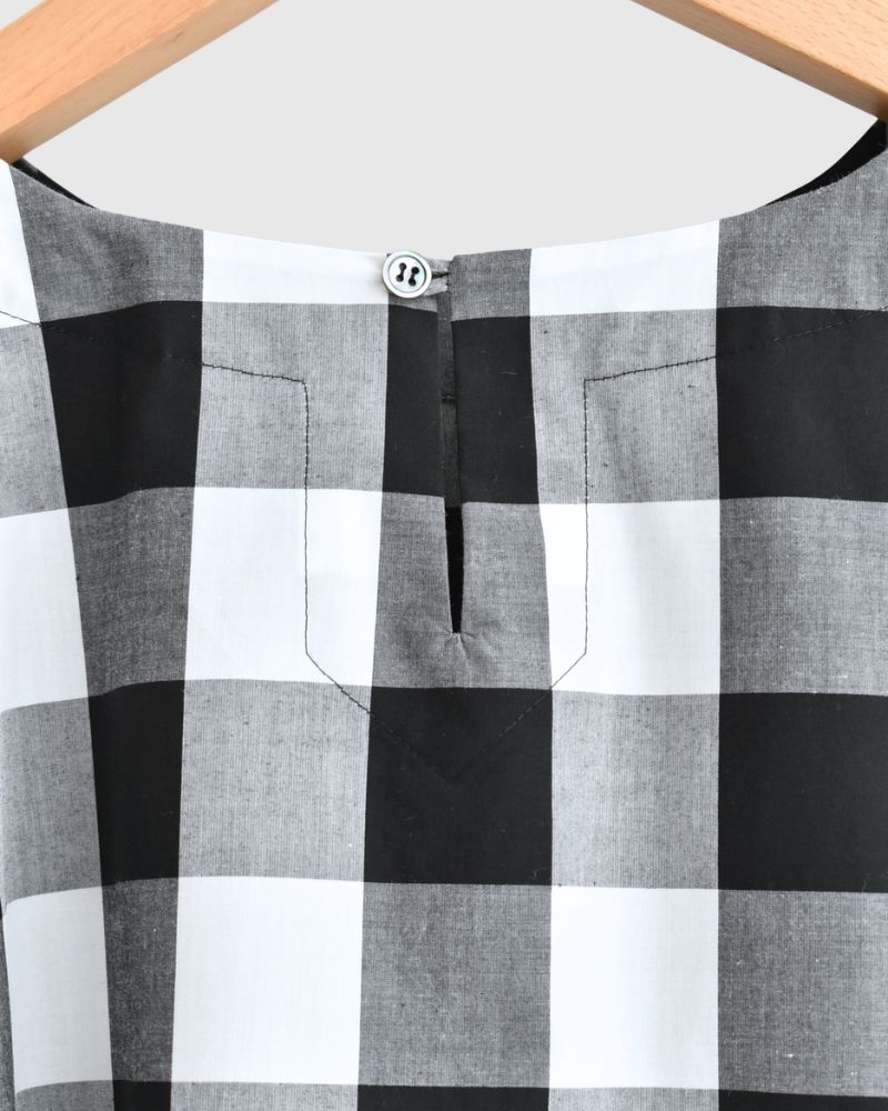 Block Check Panel T-Blouse in White/Black