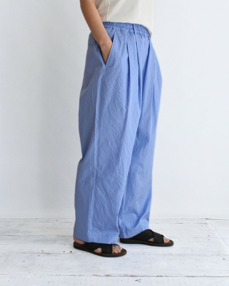 HAKU-CC Tuck Pants in Sax