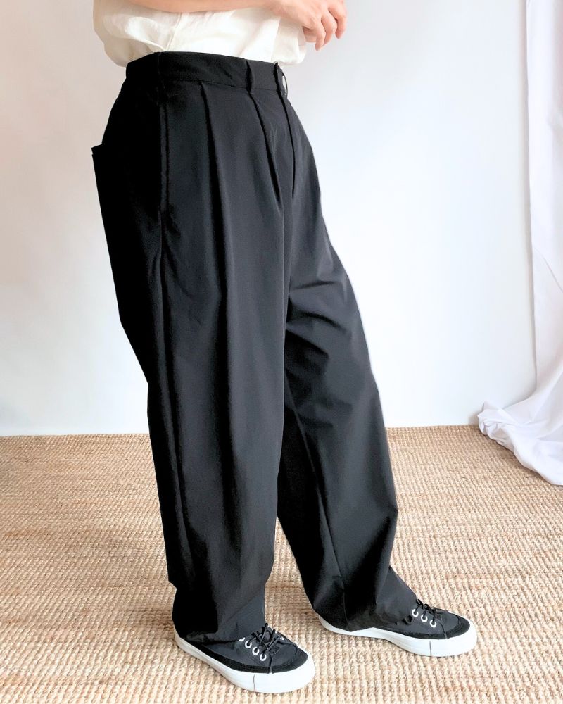 4WAY STRETCH COCOON PANTS 'HAPI' in Black