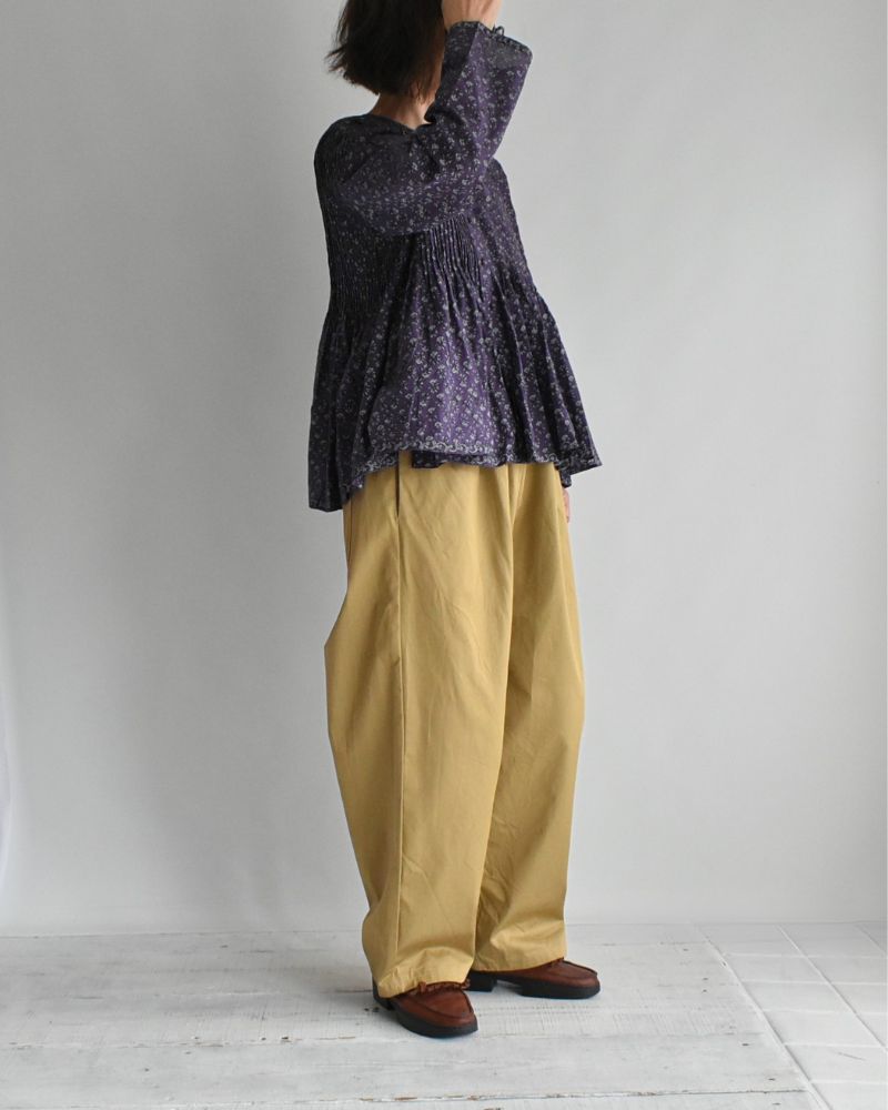 Crew-Neck Button Shirt with Pintuck in Purple