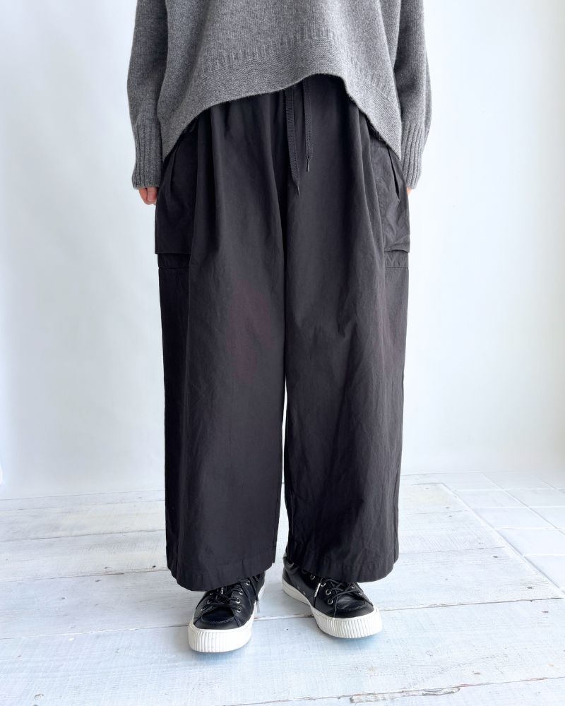Unisex Cargo Pants in Black
