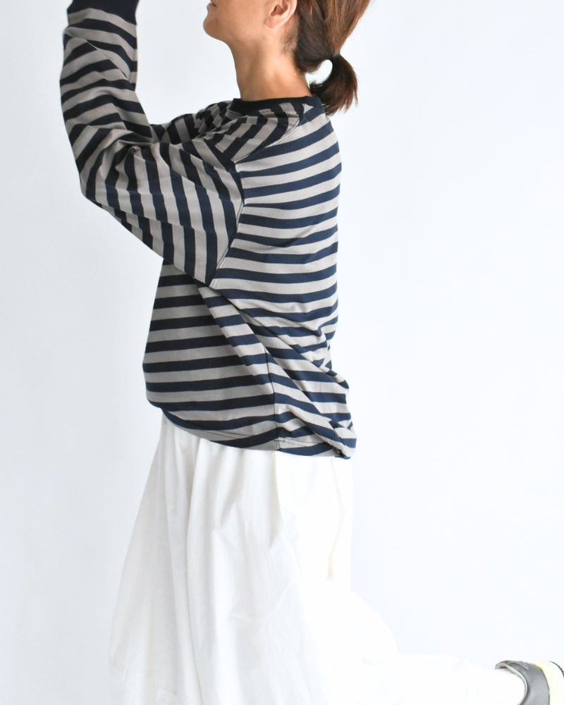 Tuck Cocoon T-Shirt in Gray/Navy Border