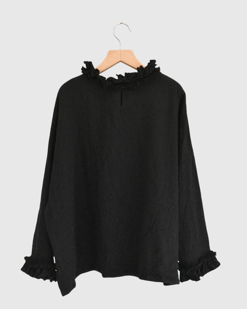Wool Box Pullover in Black