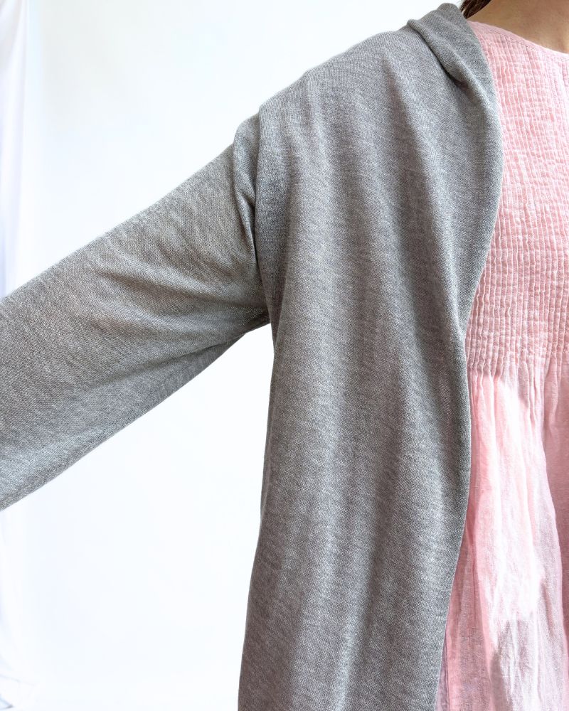 Modal knit cache-coeur in Gray