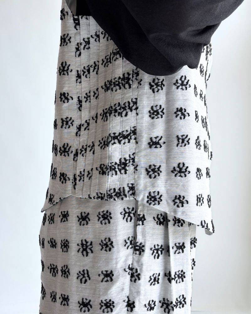 Jacquard Asymmetry Vest in LightGray