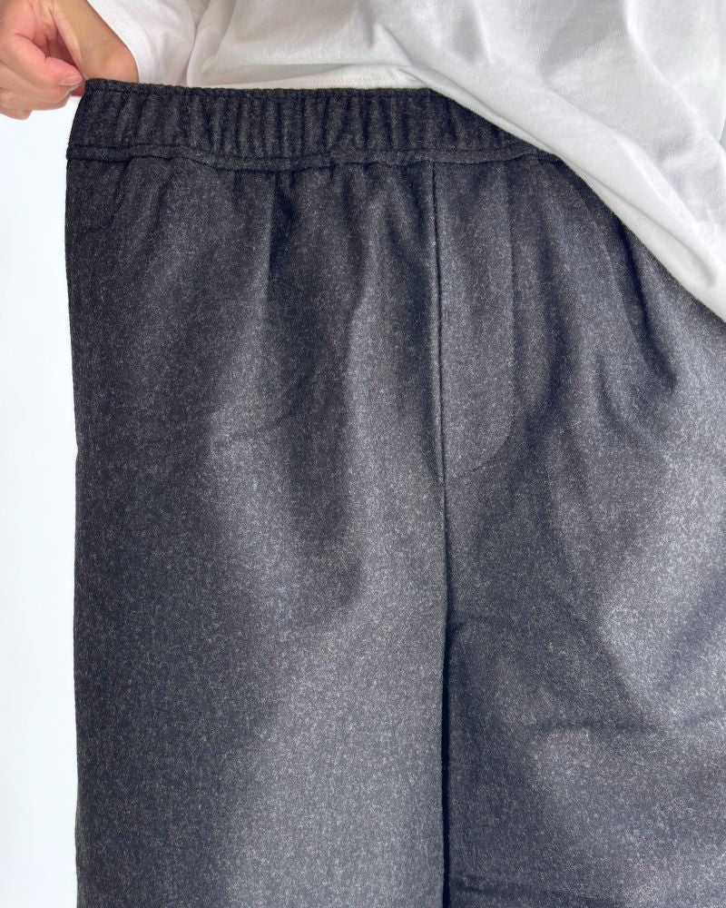 WOOL FLANNEL EASY WIDE PANTS in Charcoal