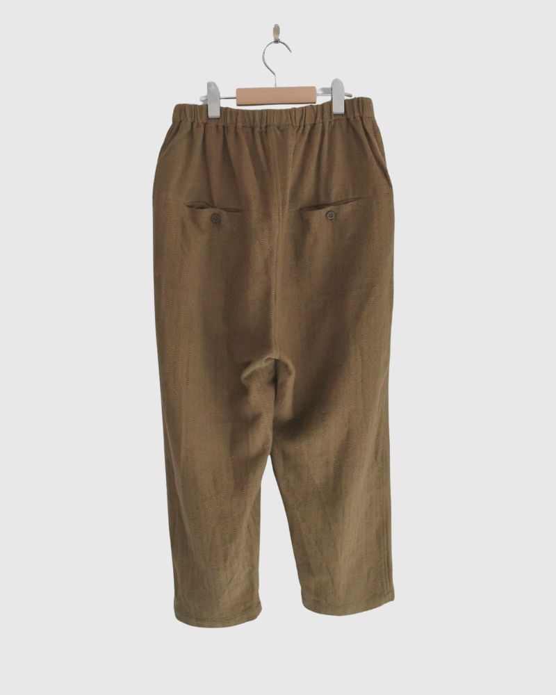 TEORI Cotton Herringbone Easy Tapered Pants in KhakiBrown