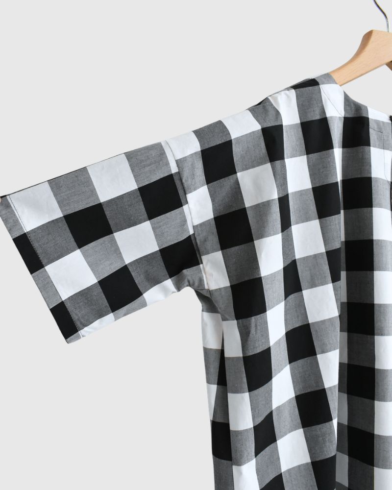 Block Check Panel T-Blouse in White/Black