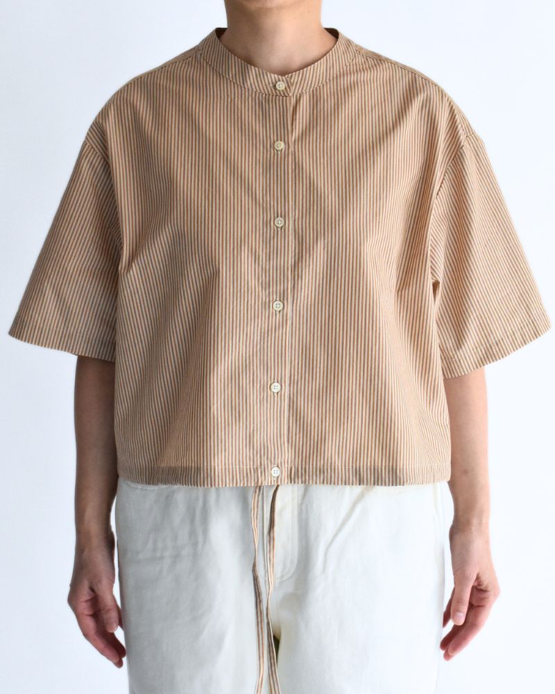 LUNA-W Short Sleeve No Collar Blouse in BeigeStripe