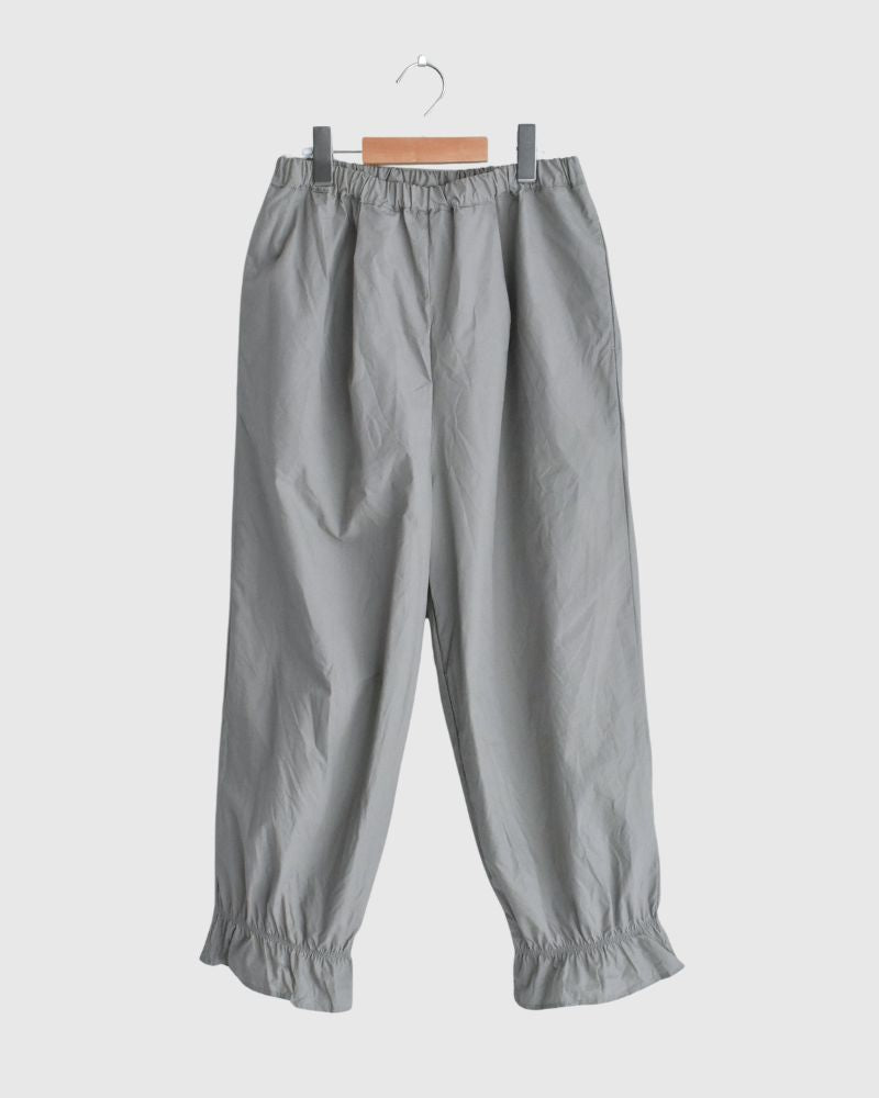 Hem Frill Pants in Gray