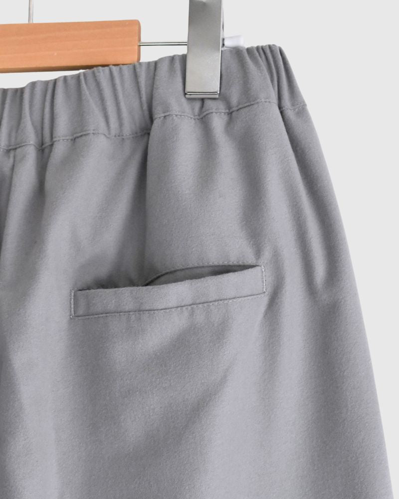 Tuck design pants 'REDI' in LightGray