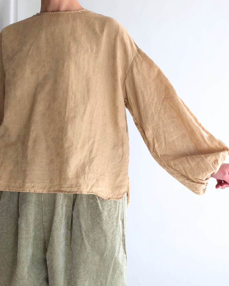 ANTIQUE ROSE JACQUARD MODERNIST BLOUSE in AntiqueBeige