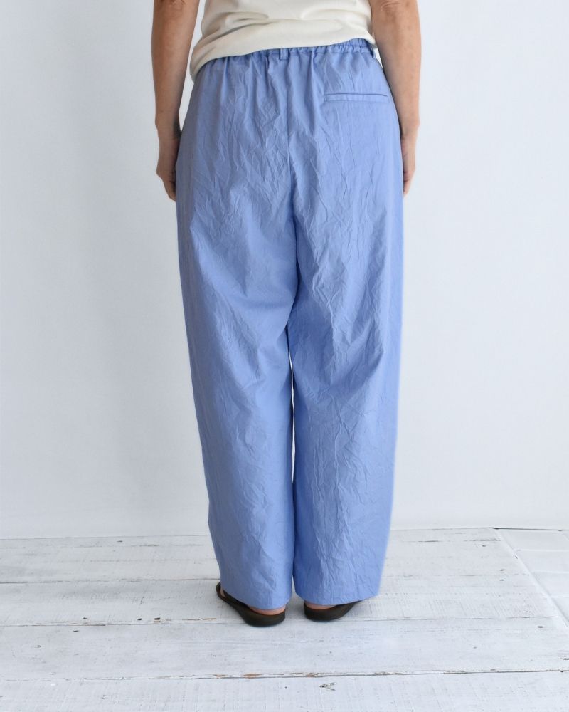 HAKU-CC Tuck Pants in Sax