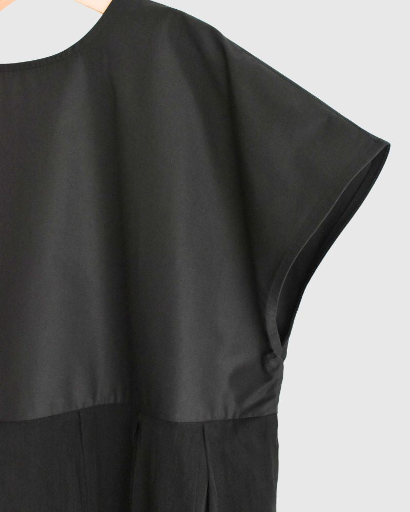 2WAY Tuck Design Top 'UTA' in Black