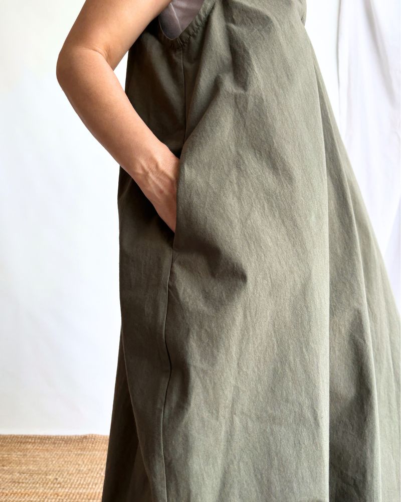 N/S balloon dress  in Khaki