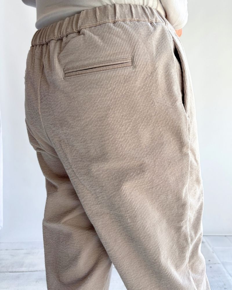 11WALE CORDUROY EASY TAPERED PANTS in Beige