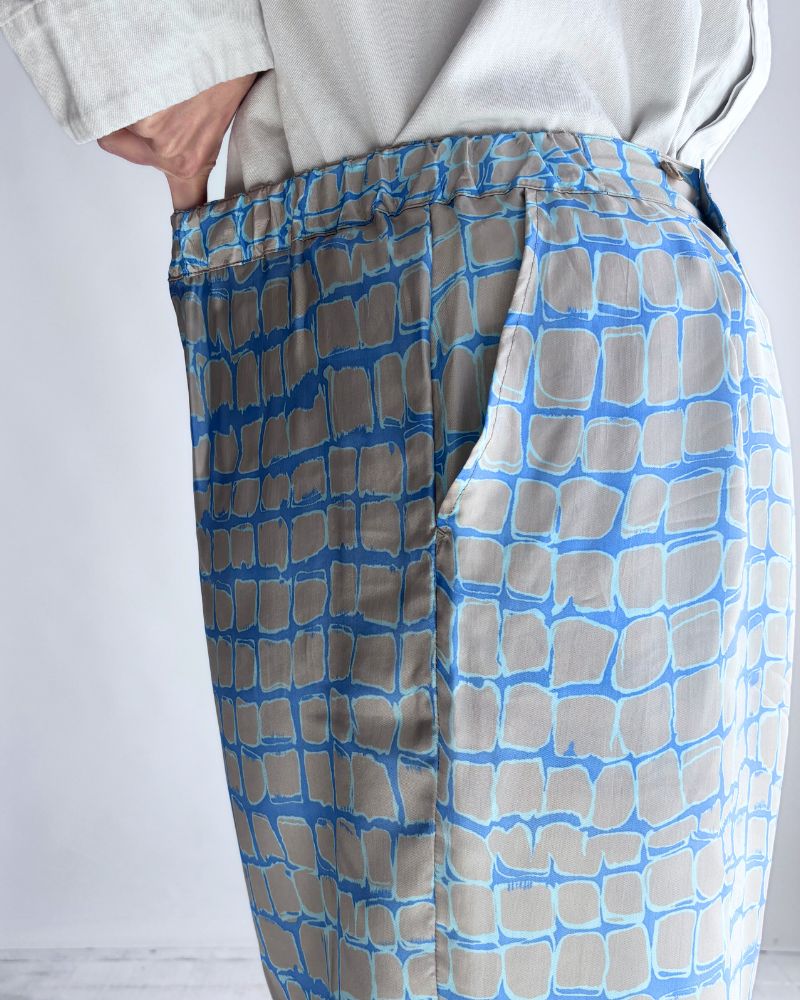 Cobblestone Pattern Easy Pants in SaxBeige