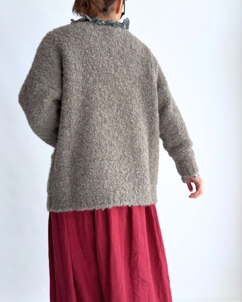 3GG BOUCLE CREW NECK PULLOVER WITH POCKET in GrayBeige