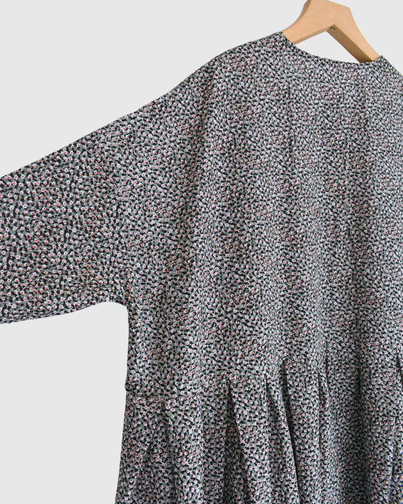 Small Flower Tuck Dress in BlackFlower