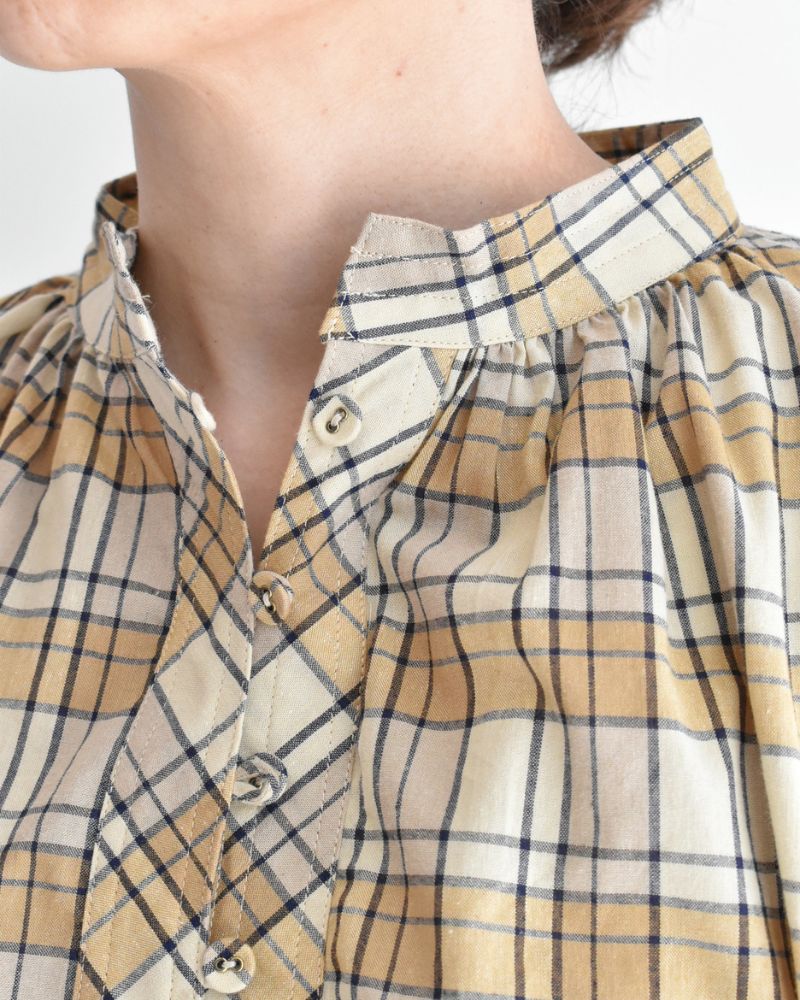 Check Henley Shirt in Beige/Navy Check