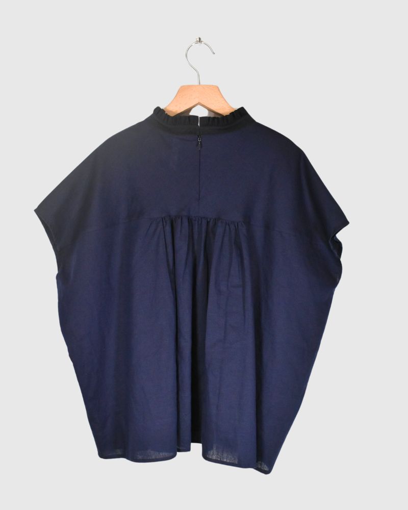 FRILL COLLAR TOPS 'MOOSE' in Navy