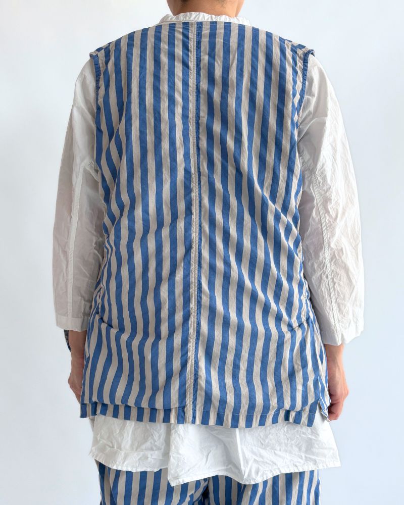 POPLIN WIDE STRIPE (OVERDYE) NO COLLAR VEST in MilkyGrey