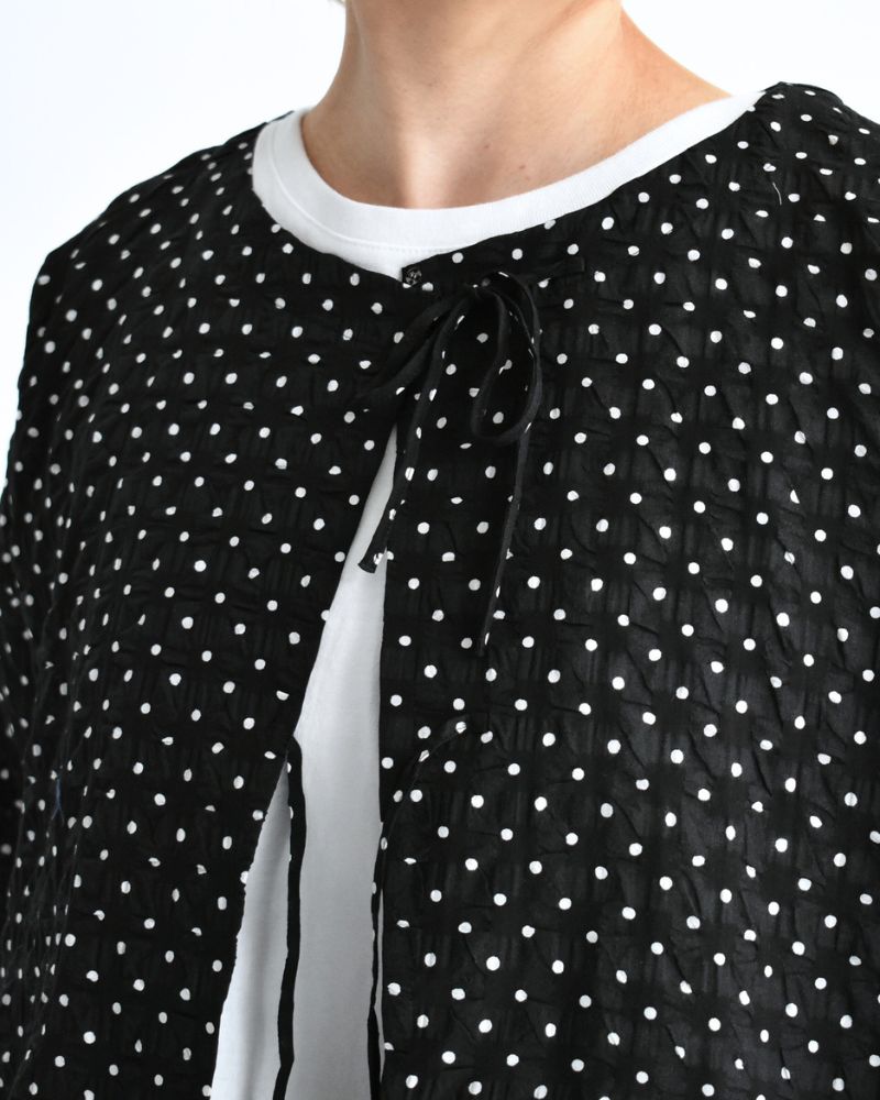Ripple Dot Cache-coeur Blouse in Black/White