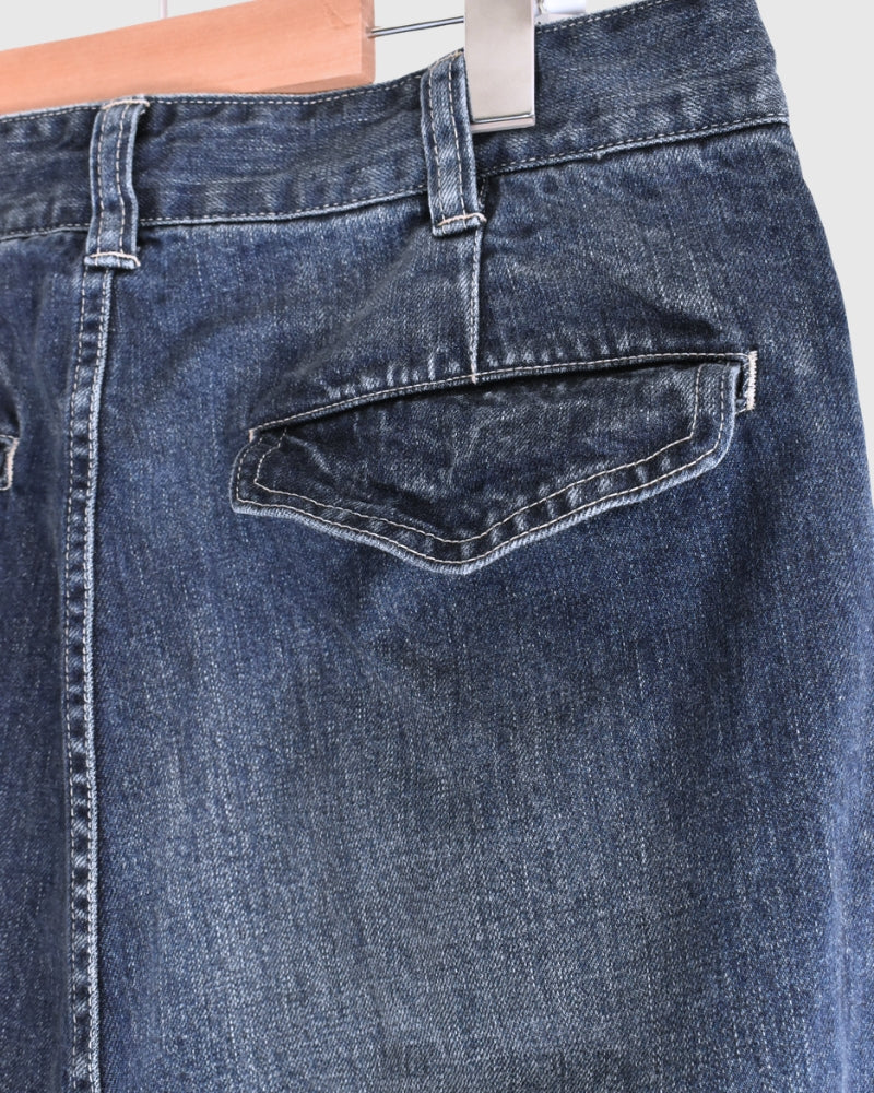 Denim tuck pants in Bleach