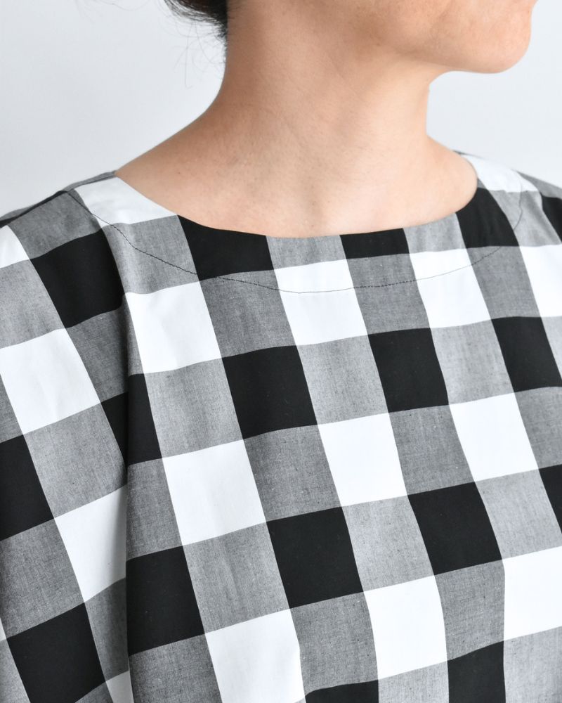 Block Check Panel T-Blouse in White/Black