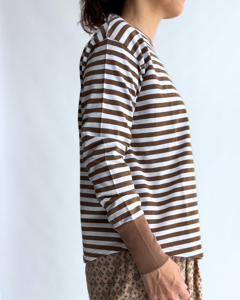 Gizandi Jersey Striped Long Tee in Brown/Off