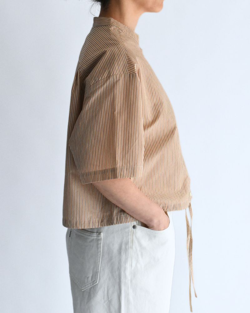 LUNA-W Short Sleeve No Collar Blouse in BeigeStripe