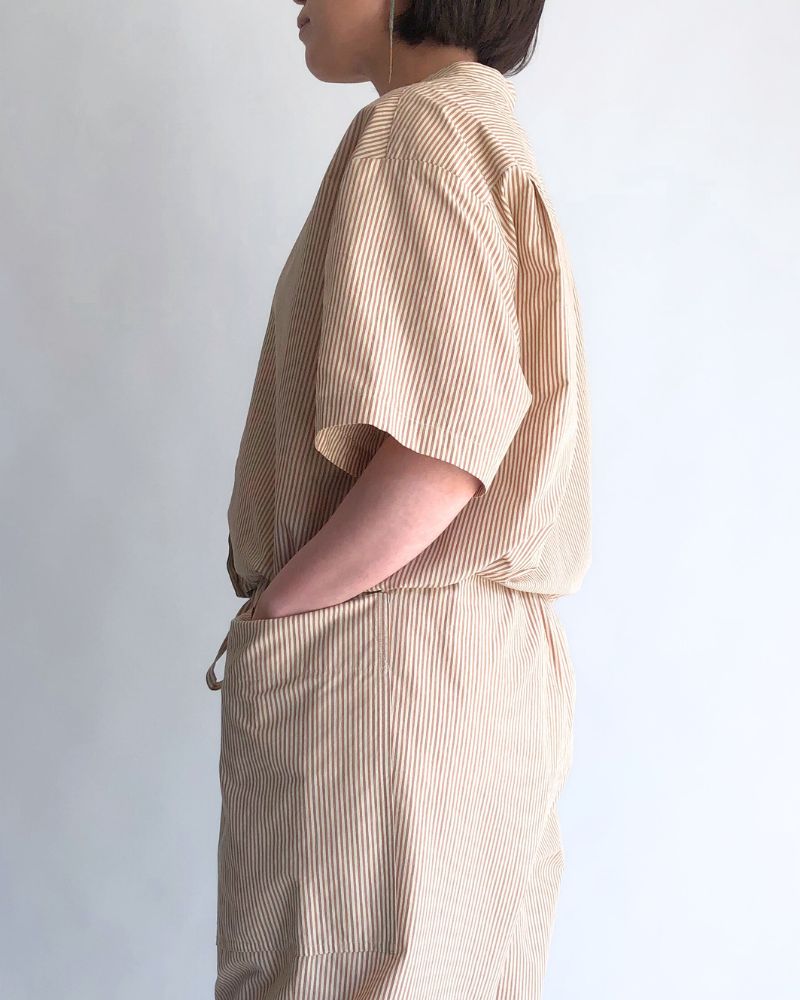 LUNA-W Short Sleeve No Collar Blouse in BeigeStripe