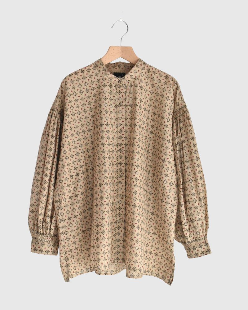 BANDED COLLAR SHIRT WITH MINI PINTUCK in Beige