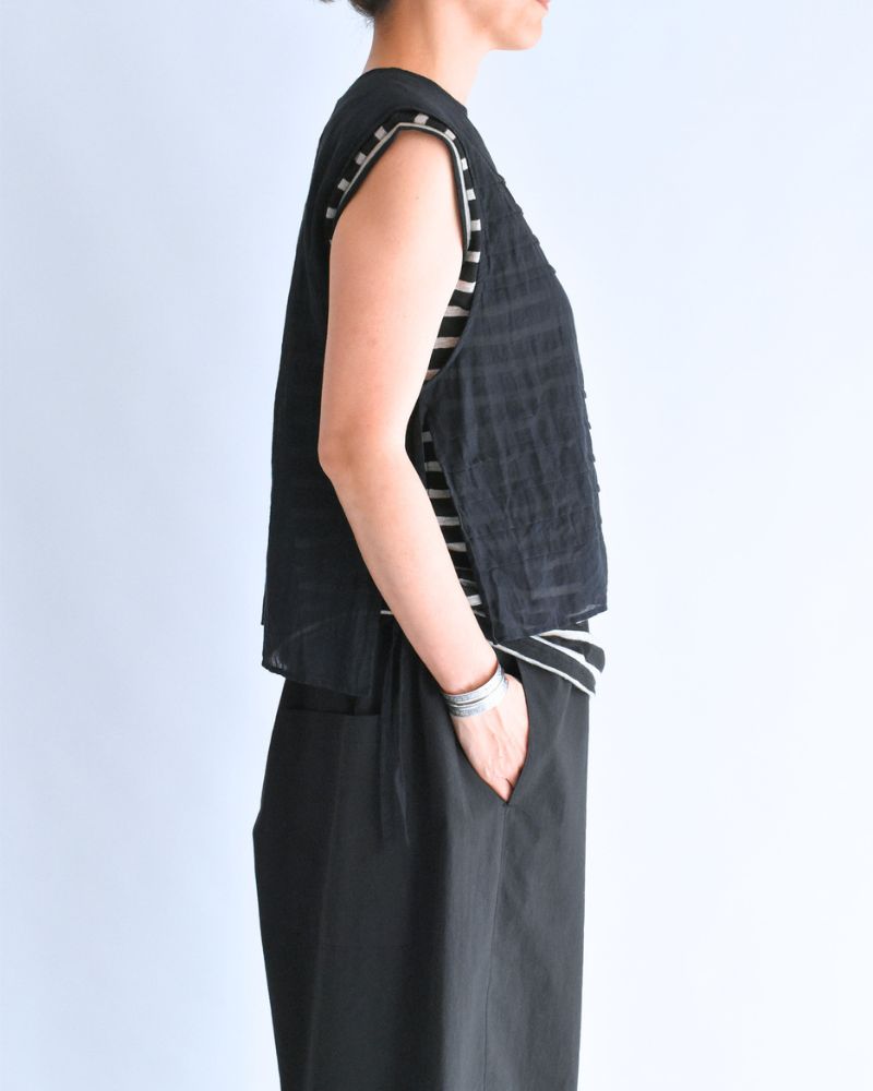 Boil Sleeveless Stack Blouse in Navy