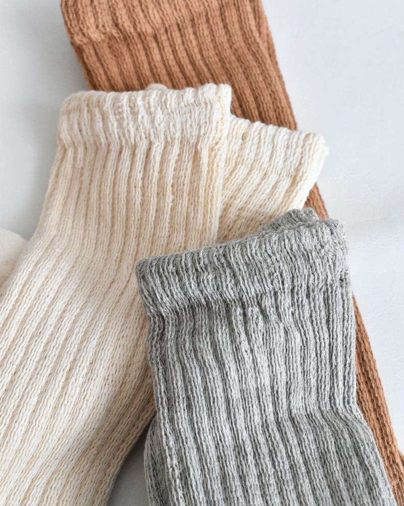 UNDYED socks