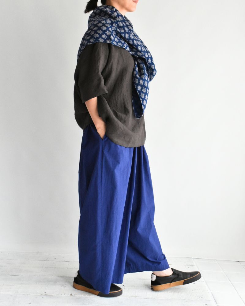 Boat Neck Wide Blouse (Linen) in Brown