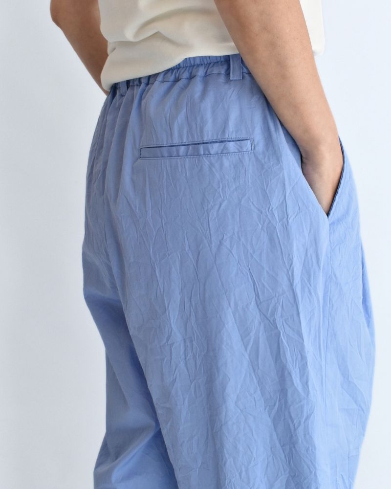 HAKU-CC Tuck Pants in Sax