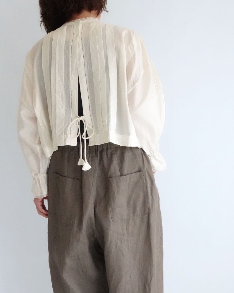 Airy Pintuck Lace Blouse in OffWhite