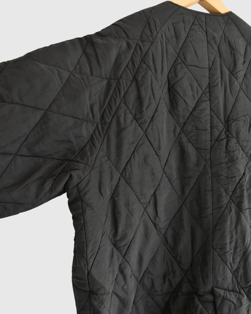 FRONT BUTTON SHORT COAT in Black