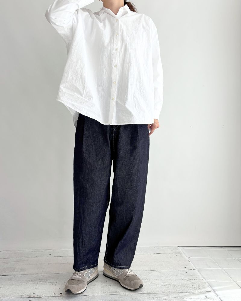 Cocoon Tapered Pants (DENIM) in Indigo