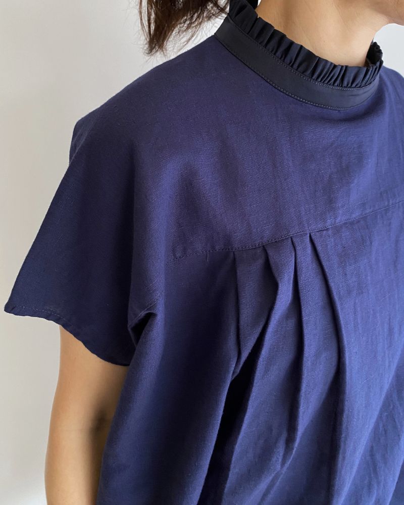 FRILL COLLAR TOPS 'MOOSE' in Navy