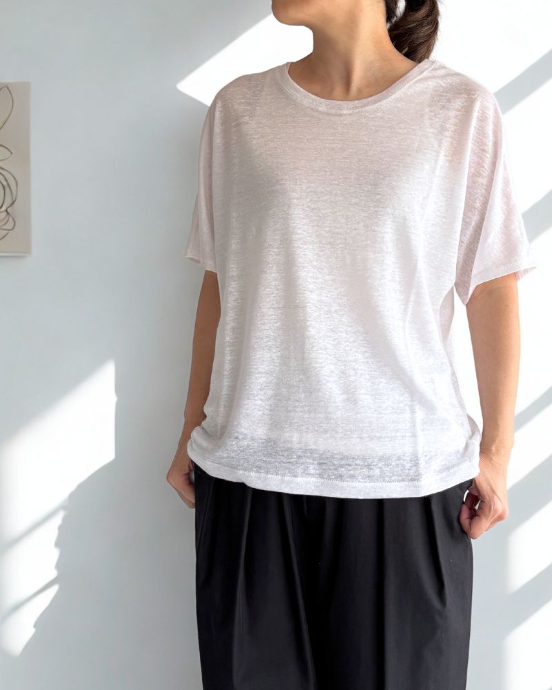 Linen T-shirt in White