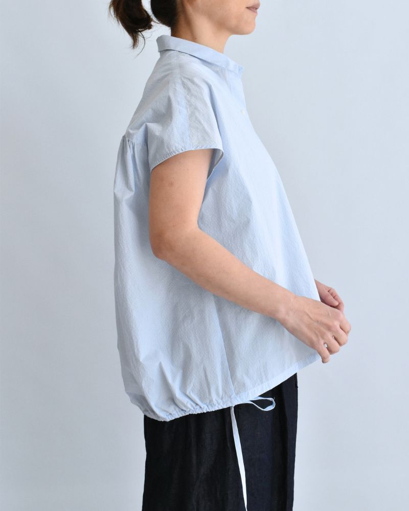 TENDER-W Back Gather French Sleeve Blouse in SaxCheck