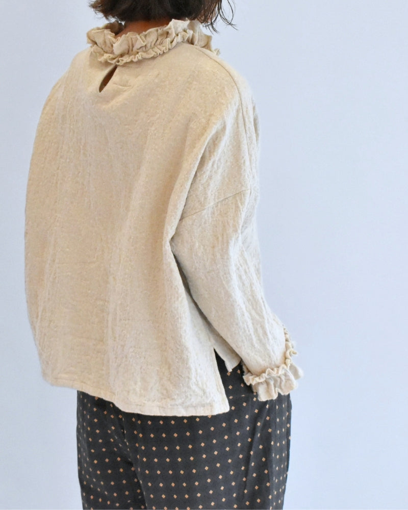 Wool Box Pullover in Beige