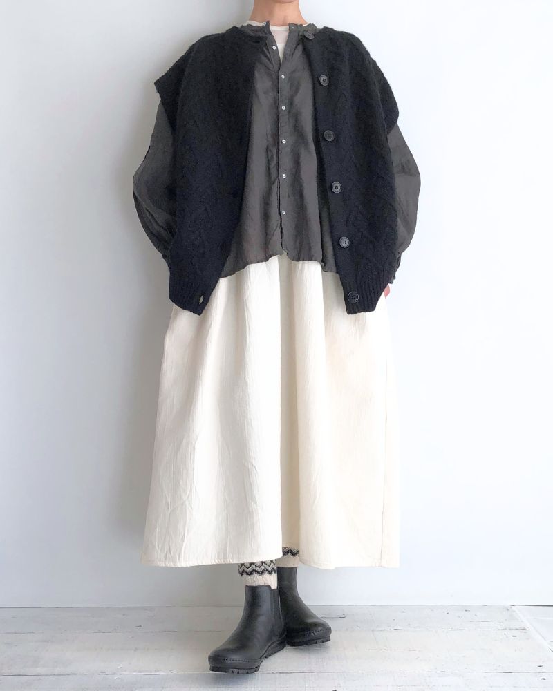 ANONYMOUS ARAN KNIT 2WAY WIDE VEST in Black